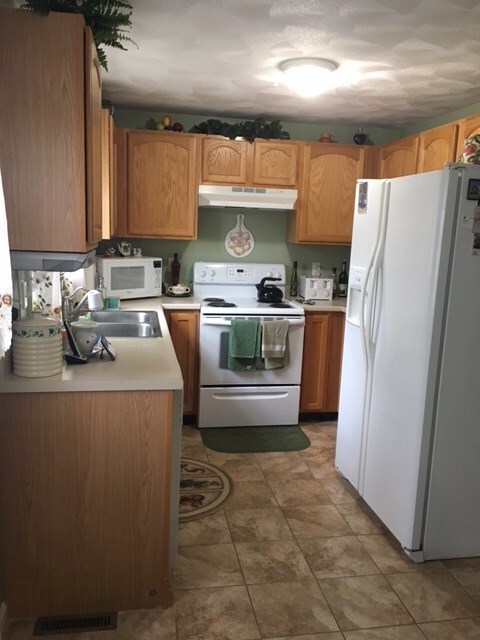 136 Prospect St, Pawtucket, RI 02860 - photo 4