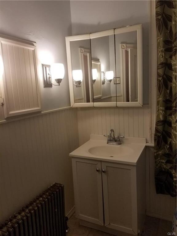 2nd Flr Bathroom