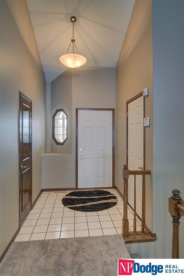 12677 Meredith Ave, Omaha, NE 68164 - photo 6