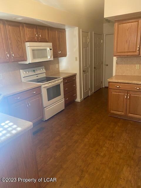 1041 S Appian Way, Hazle Township, PA 18202 - photo 3