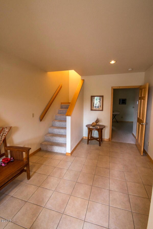 704 Stoner Loop, Lakeside, MT 59922 - photo 5