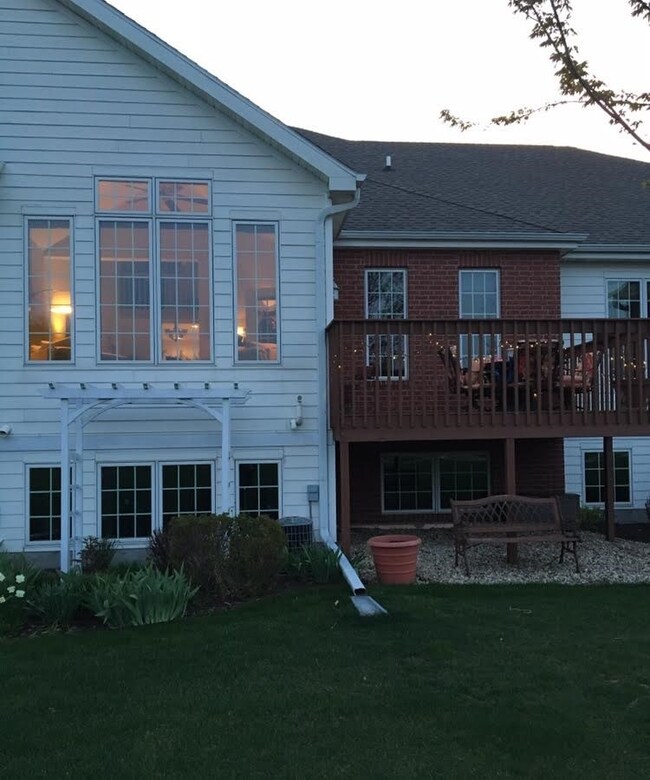 16 Blue Iris Way unit 19, Fitchburg, WI 53711 - photo 4