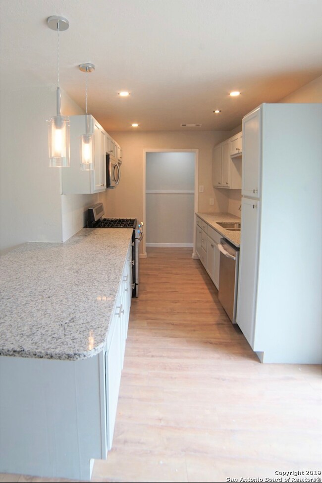 4714 Kay Ann Dr, San Antonio, TX 78220 - photo 4