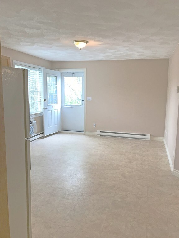 487 Humphrey St unit 1, Swampscott, MA 01907 - photo 7