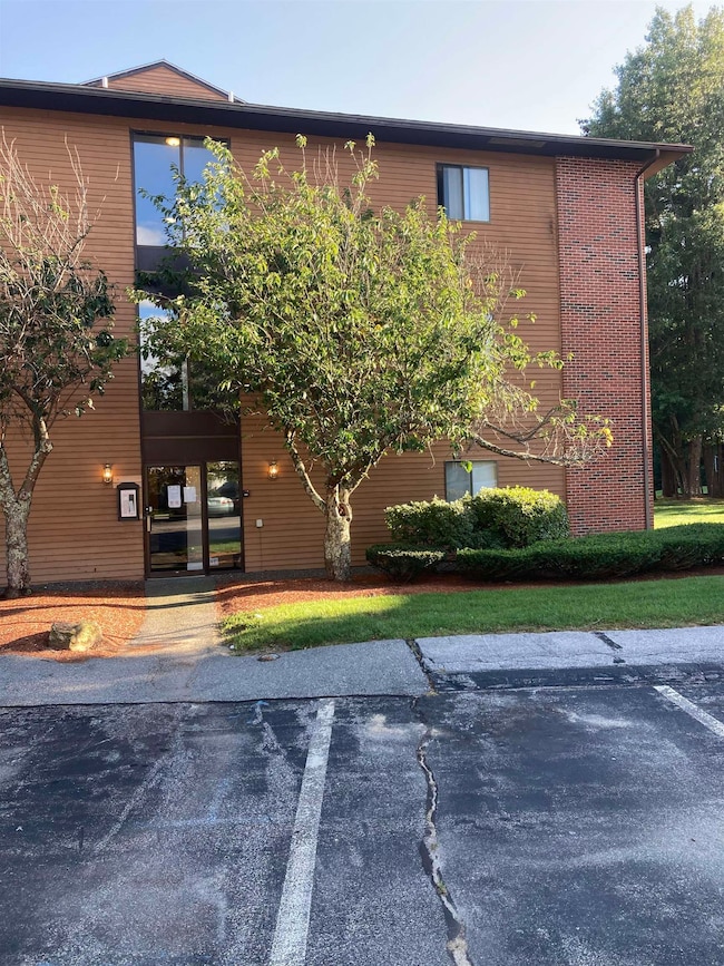 17 Blackstone Dr unit U1731, Nashua, NH 03063 - photo 3