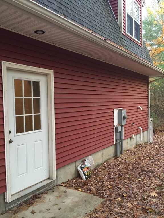 635 Pulaski Blvd unit A, Bellingham, MA 02019 - photo 3