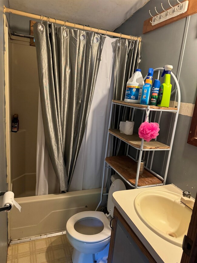 14 Evergreen Ln, Ossipee, NH 03864 - photo 4