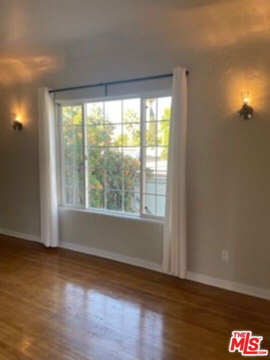 1163 N Genesee Ave unit 1163 1/2, West Hollywood, CA 90046 - photo 3