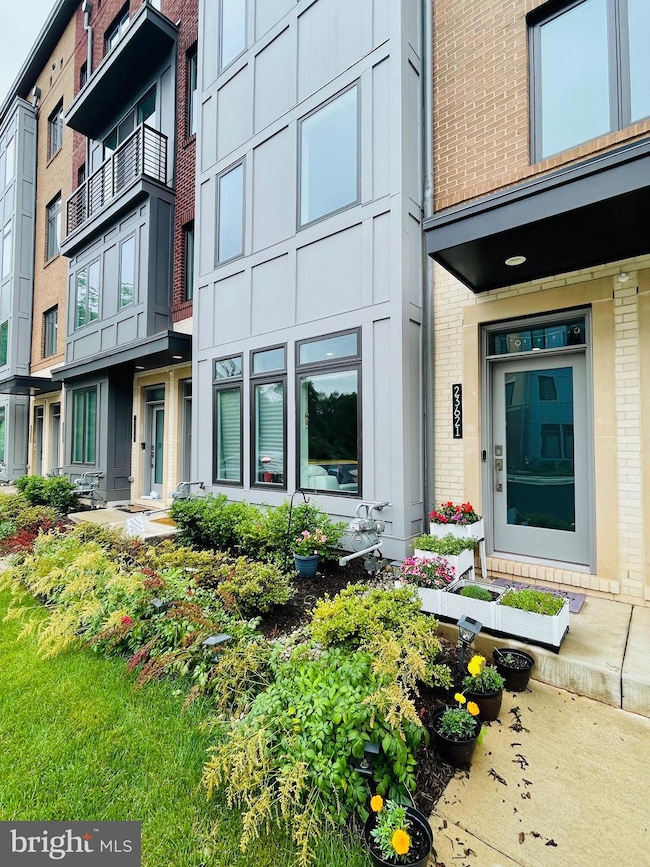 23621 Waterford Downs Terrace, Ashburn, VA 20148 - photo 2