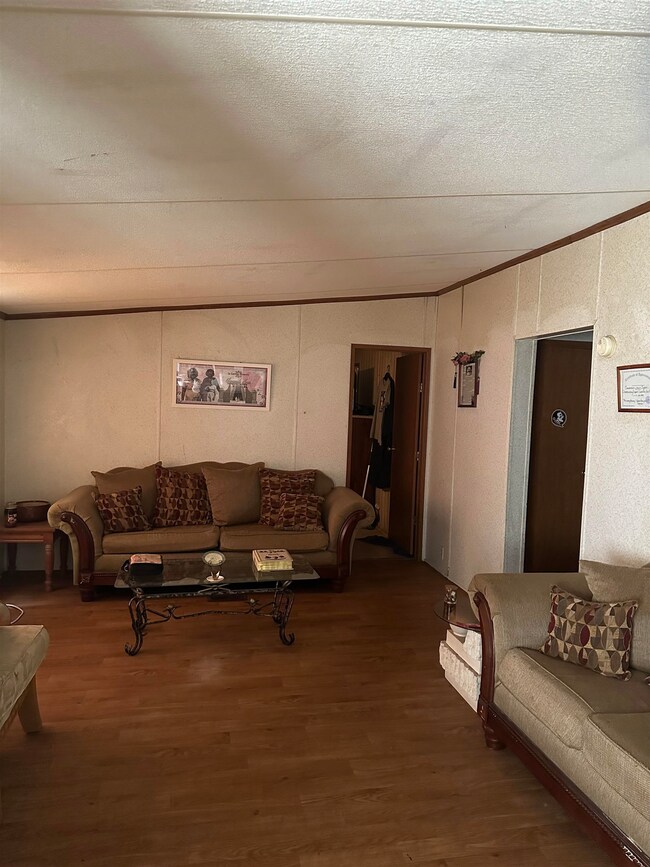 153 Russell Dr, Crawfordville, FL 32327 - photo 2