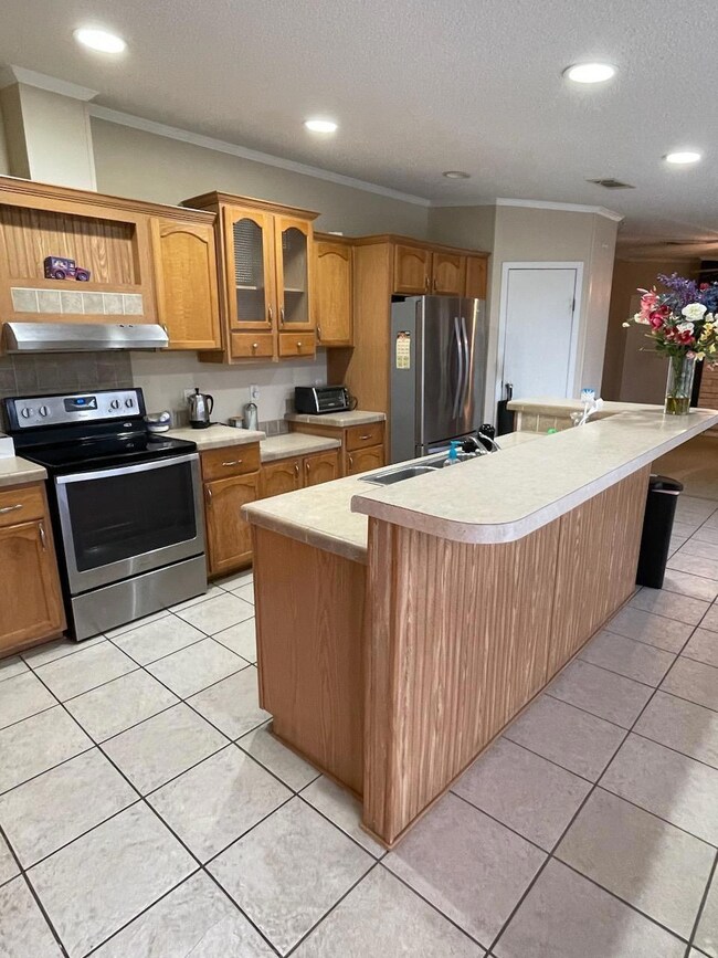 300 Creekview Meadows Dr, Springtown, TX 76082 - photo 3