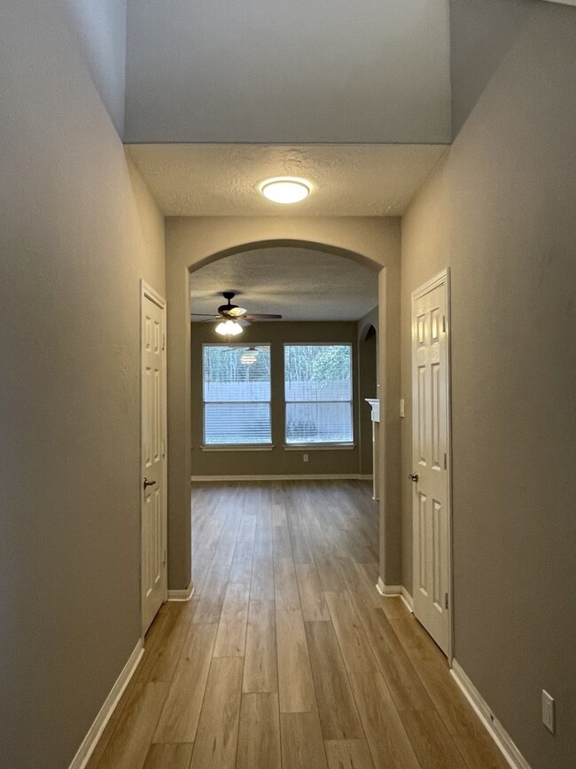 111 Benedict Canyon Loop, Spring, TX 77382 - photo 3