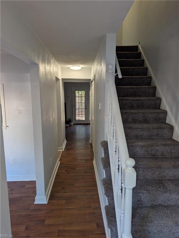 5491 Davis Way, Virginia Beach, VA 23462 - photo 2