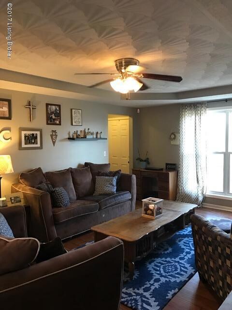 224 Patricia Ln, Mount Washington, KY 40047 - photo 3