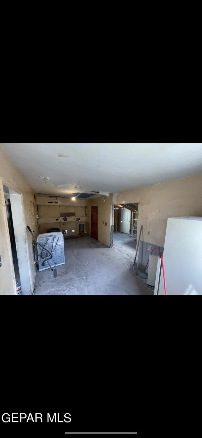 2508 Jackson Ave, El Paso, TX 79930 - photo 4