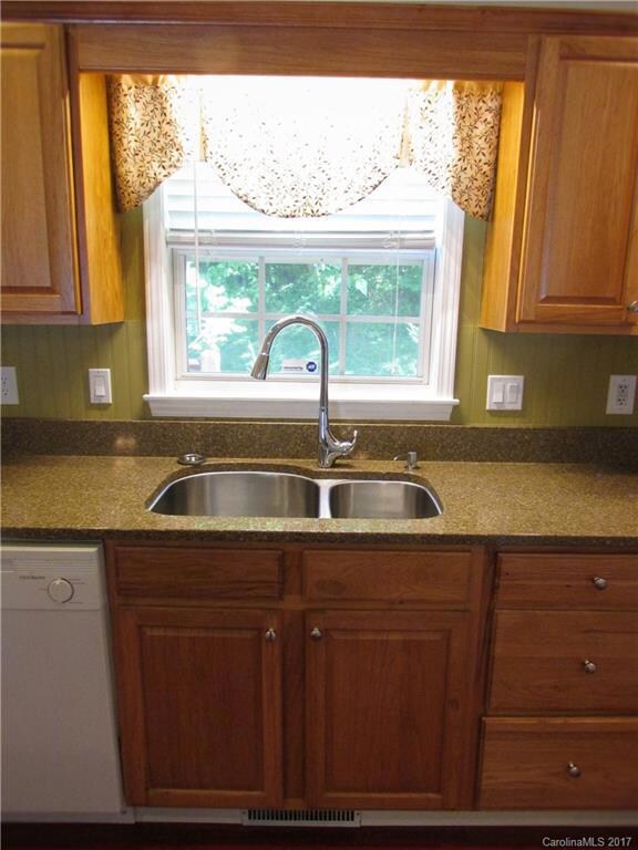 112 Wilde Brook Dr, Asheville, NC 28806 - photo 5