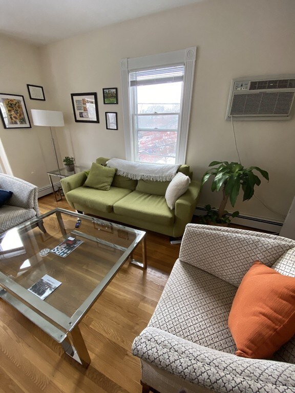 17 Centre St unit 2, Cambridge, MA 02139 - photo 2