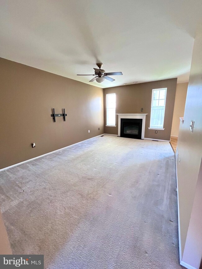 163 Rittenhouse Dr, Woodbury, NJ 08096 - photo 3