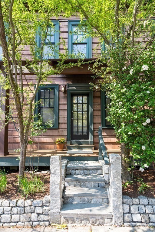 251 River St unit 251, Cambridge, MA 02139 - photo 2