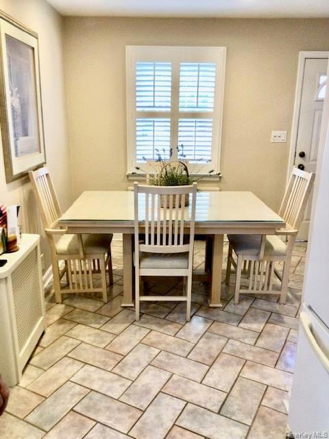 8211 260th St, Glen Oaks, NY 11004 - photo 4