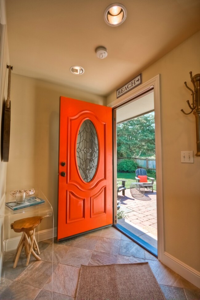 1044 Sprague St, Edmonds, WA 98020 - photo 5