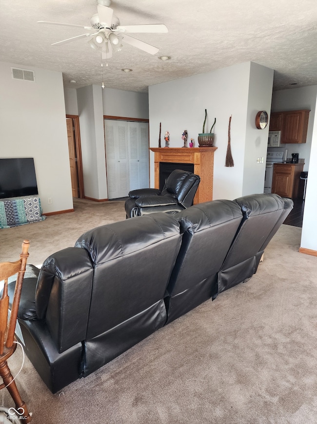 1756 Pinion Ct, Columbus, IN 47201 - photo 3