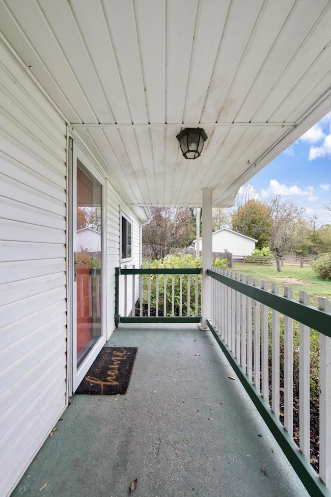 1004 Billy Lee St, Columbia, TN 38401 - photo 3