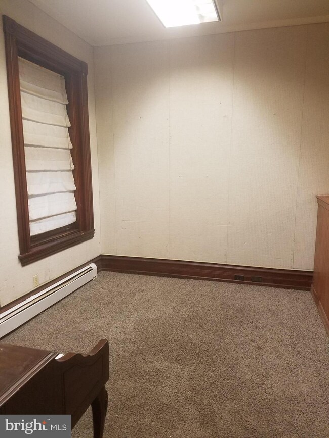 528 Elm St, Reading, PA 19601 - photo 4