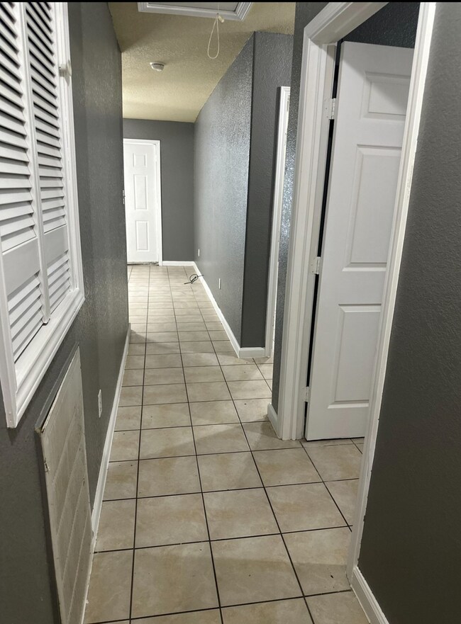 10428 Burden St unit A, Houston, TX 77093 - photo 6