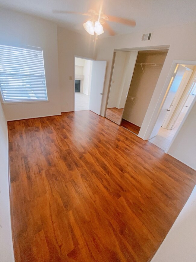 7900 Bissonnet St unit D-11, Houston, TX 77074 - photo 7