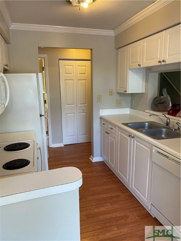 New stainless steel kitchen appliances were instal
