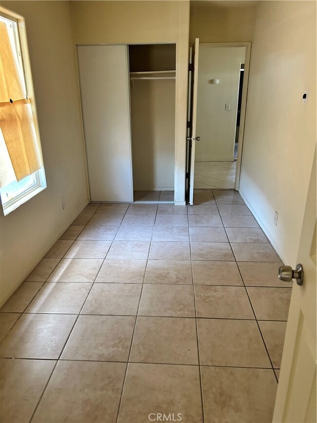 15557 5th St, Victorville, CA 92395 - photo 7