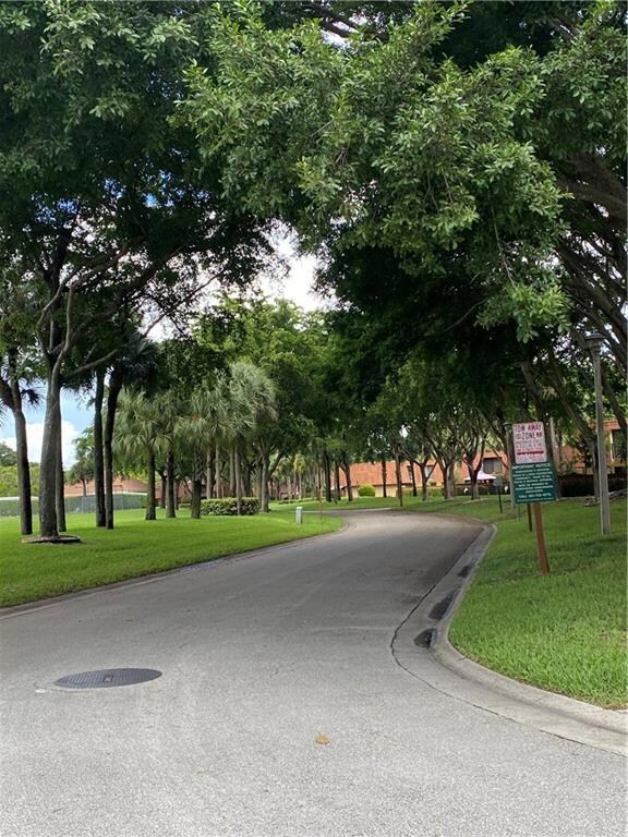 The scenic Sandalwood community transports you to
