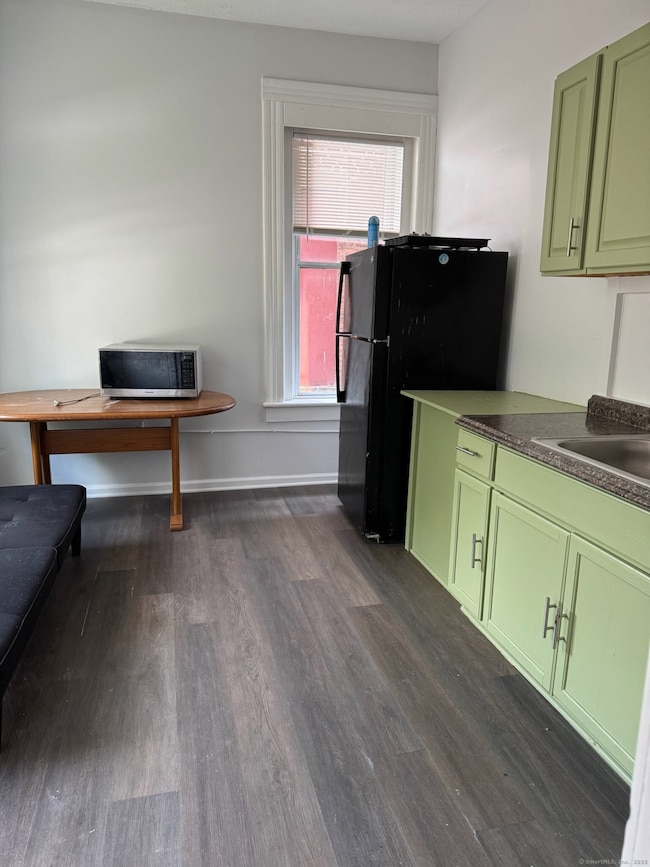 81 W Main St unit 8, Meriden, CT 06451 - photo 2