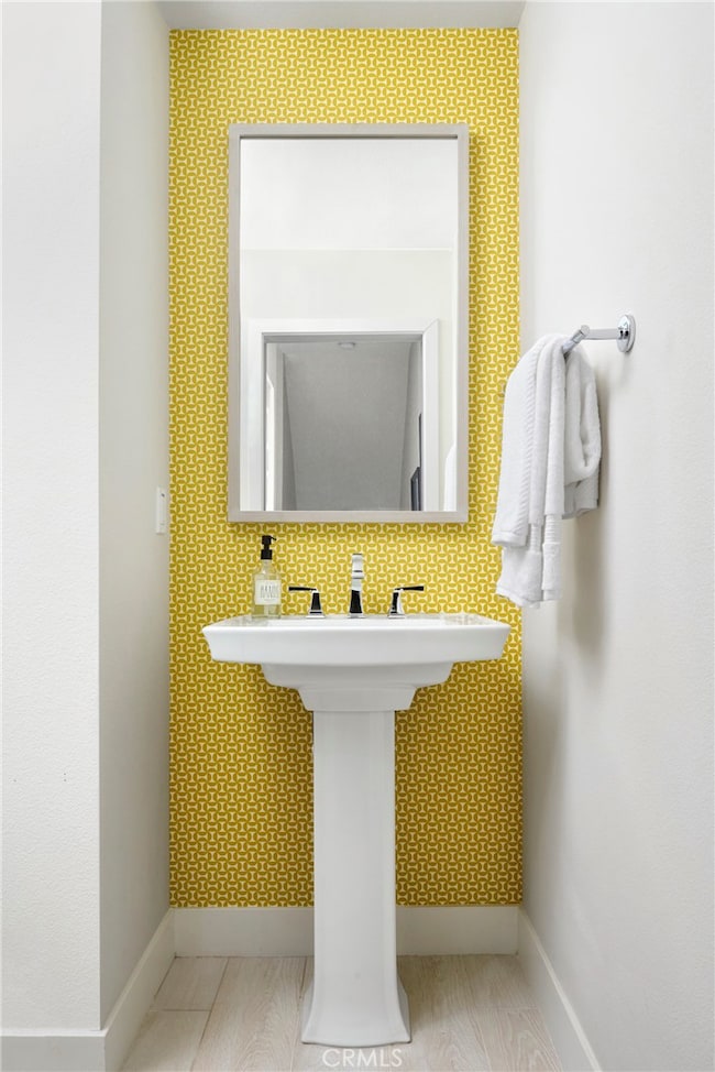 2211 W Orange Ave, Anaheim, CA 92804 - photo 5