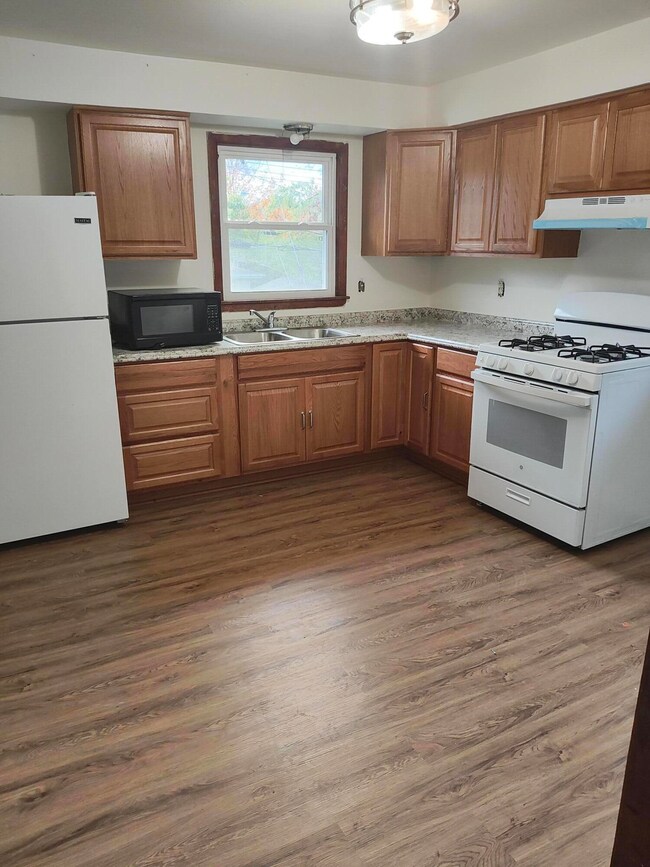 Upper kitchen