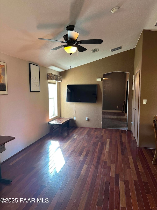 978 N Mountain Brush Dr, Dewey-Humboldt, AZ 86327 - photo 6