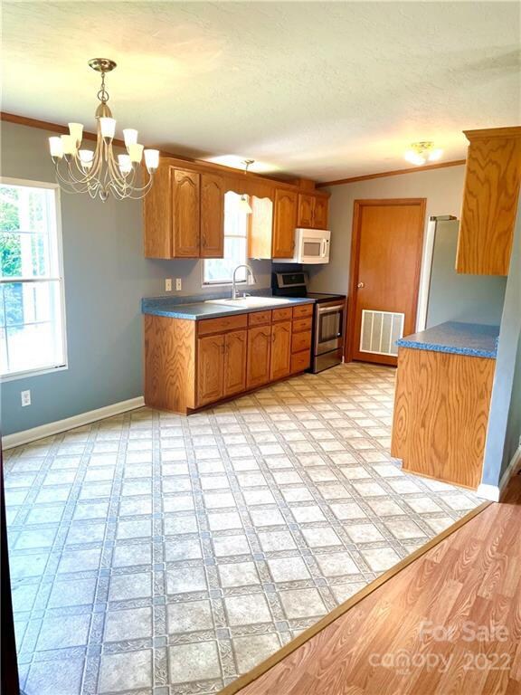 1255 Colonial Rd, Clover, SC 29710 - photo 4