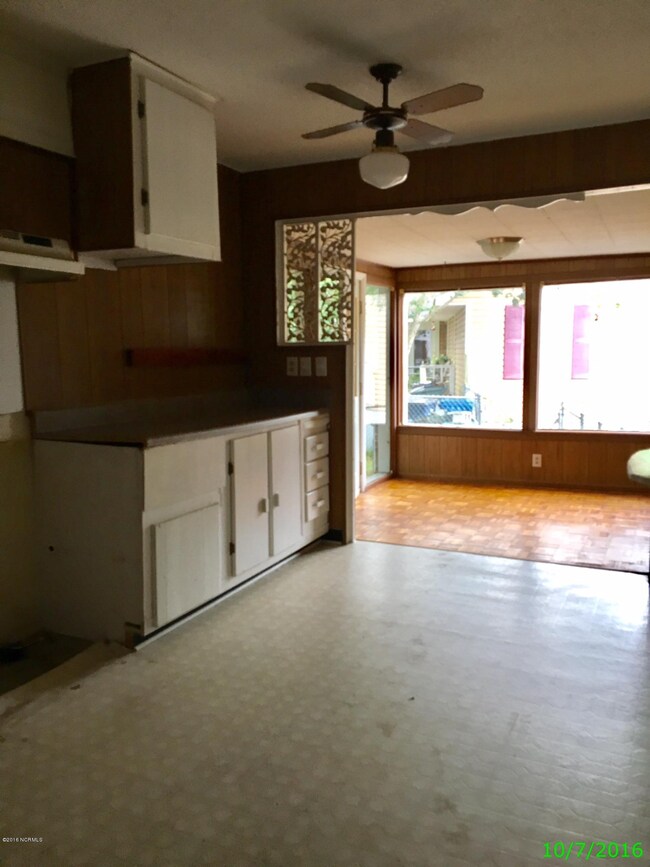 901 Barn St, Jacksonville, NC 28540 - photo 6