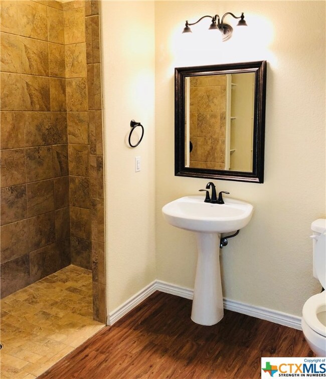 165 S Guadalupe St unit 112, San Marcos, TX 78666 - photo 5