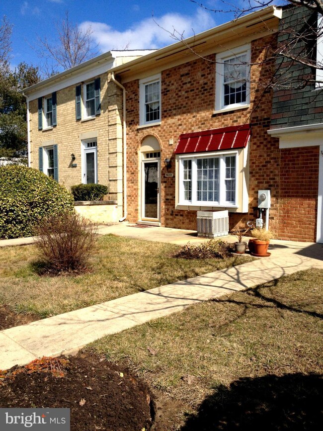 9035 N Laurel Rd unit E, Laurel, MD 20723 - photo 2