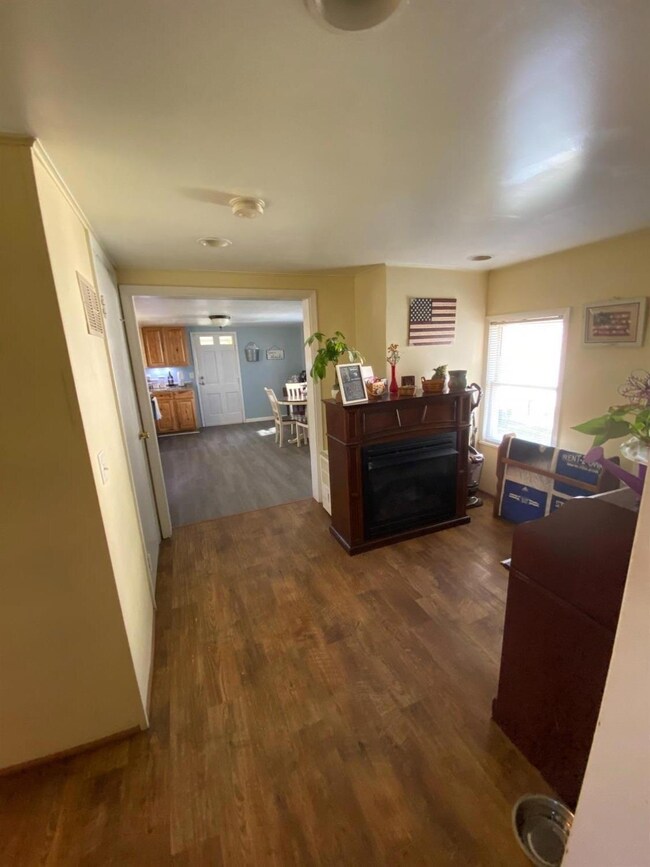 309 N Wright St, Blanchester, OH 45107 - photo 4