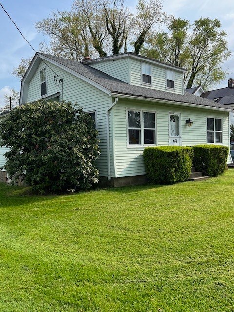 27 Mechanic St, Wakefield, RI 02879 - photo 3