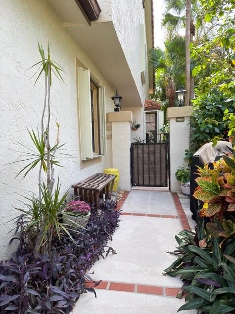 7927 La Mirada Dr unit 3, Boca Raton, FL 33433 - photo 5