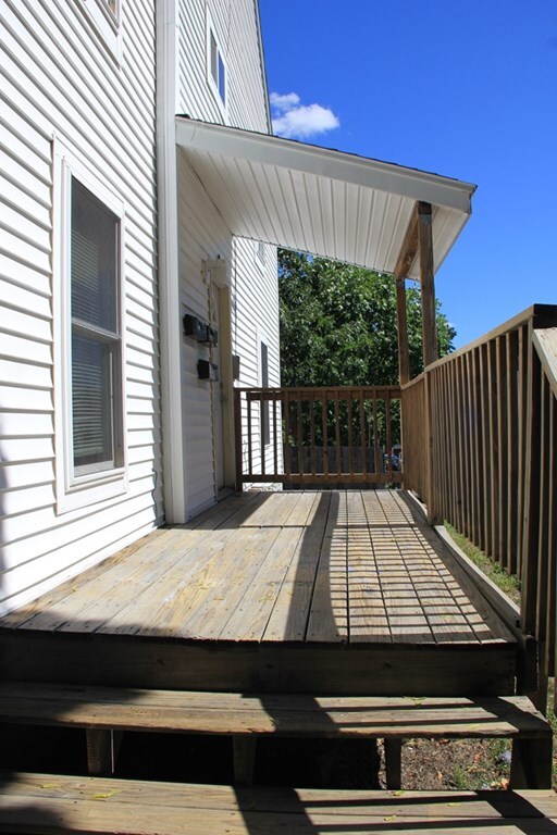 9 Lagrange St, Worcester, MA 01610 - photo 4