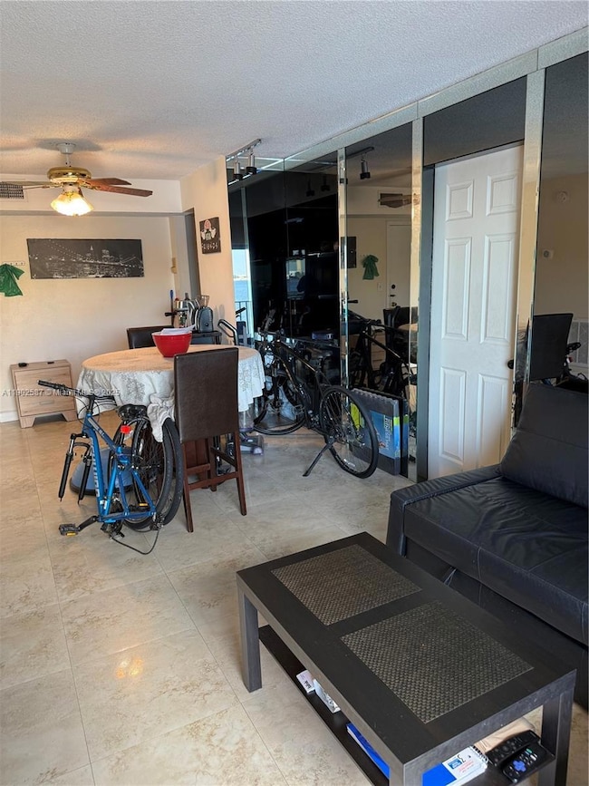 4705 NW 7th St unit 2087, Miami, FL 33126 - photo 6