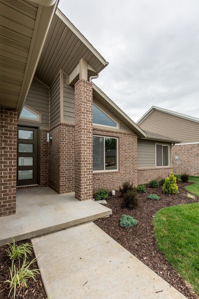 RE_933 Thorndale-03