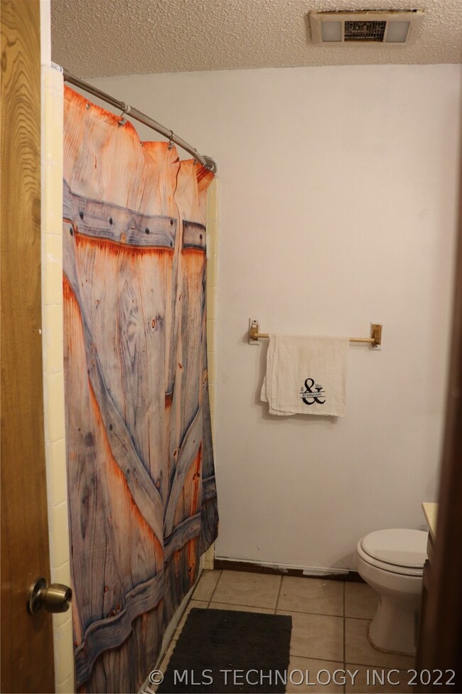 416 E Maple St, Skiatook, OK 74070 - photo 7