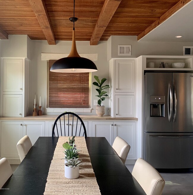 2137 E 8th St, Tucson, AZ 85719 - photo 6