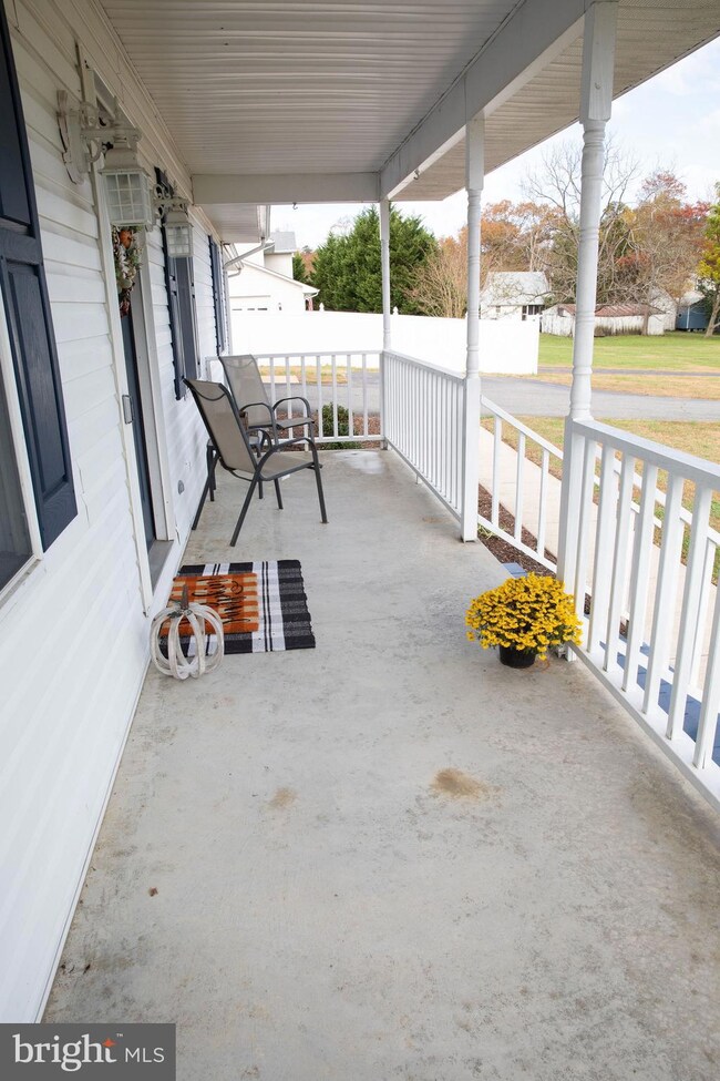 24581 Fwd Dr, Hollywood, MD 20636 - photo 3